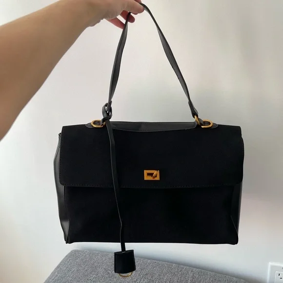 Ladies faux suede handbag - Picture 9 of 13